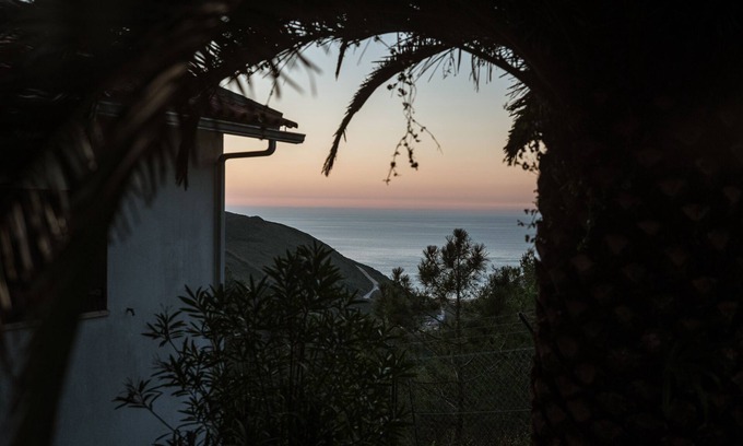 Magoito House | He took refuge in Sintra with a magnificent view. Ideal for nature lovers. 4 bedrooms