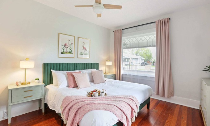 Alachua House | Hearthstone Harmony Retreat! King-Sized Comfort
