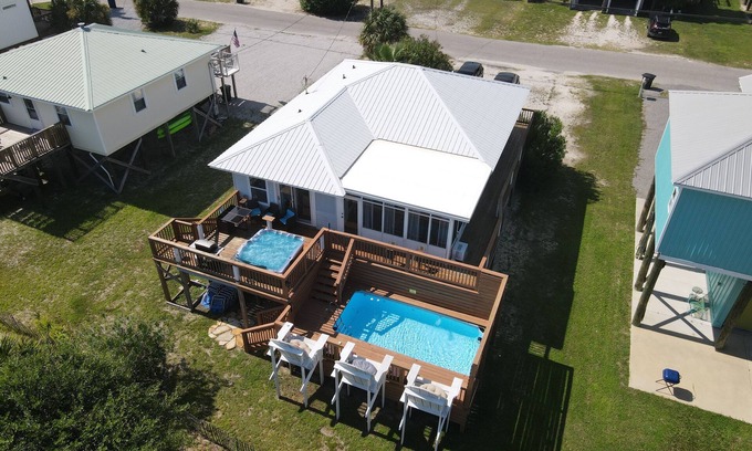 Dauphin Island House | Heated Pool - Great For Large/Multi-Families - Sleeps 16