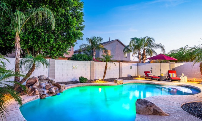 Terramar House | Heated Pool, Pet Friendly, 5bed, Backyard, BBQ, 4 TVs