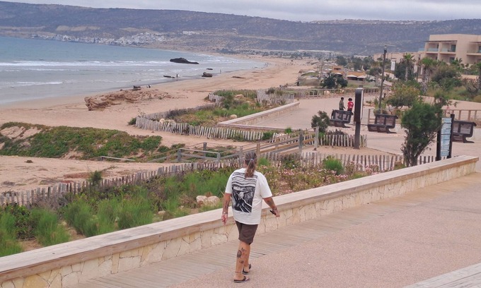 Tamrhakht Resort | Heavenly Resort3nOceanfront apart with great views, full kitchen, & strong Wi-Fi