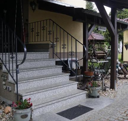 Schoeneiche bei Berlin Apartment | Heckes Ferienwohnung