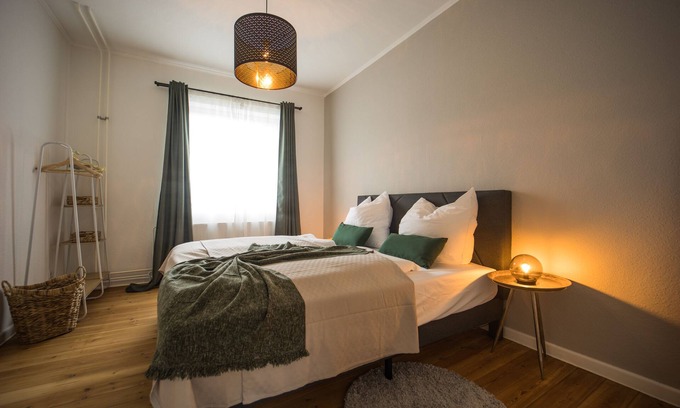 Marli/Brandenbaum Apartment | ☼HejU - Parking | Kitchen | Netflix | Kingsize Bed