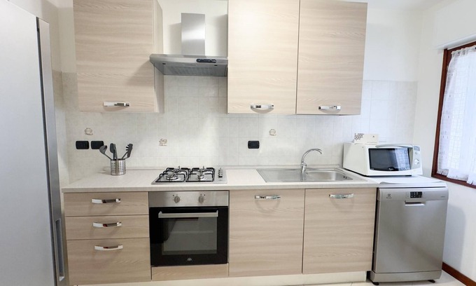 Sottomarina Apartment | Hellen House in Chioggia