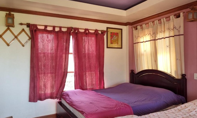 Ko Sichang House | Hello Sichang Bungalow