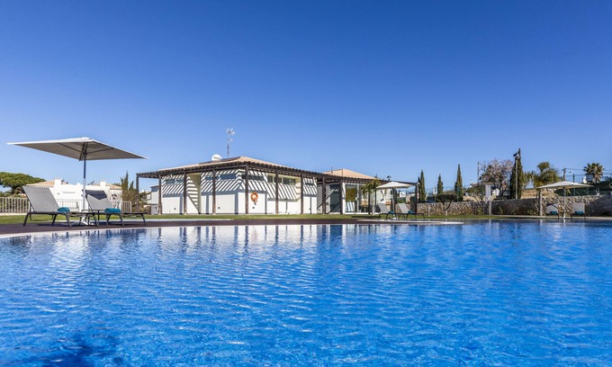 Carvoeiro Hotel | Hello Villas Algarve