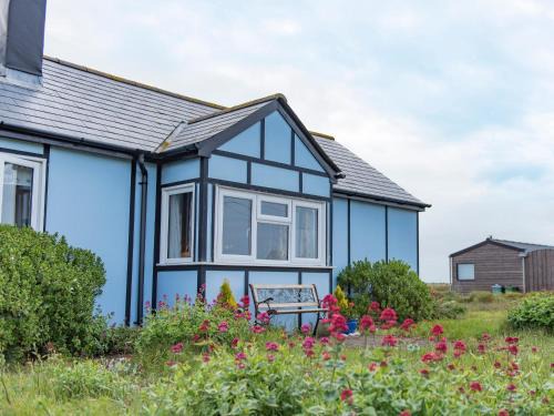 Dungeness House | Helvetia