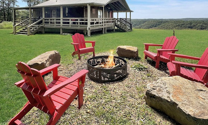 Elkins Cabin | Henbest Hideaway Cabin Boston mountains -Millcreek