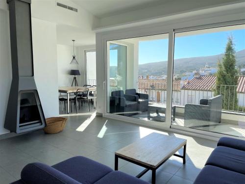 Cadaques House | HERETAT - Casa con garaje a 5 minutos del centro