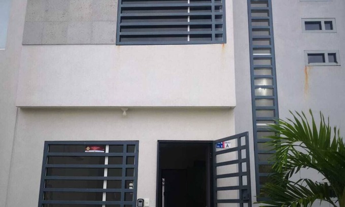 Puente del Mar House | Hermosa Casa con Club de Playa Exclusivo 1