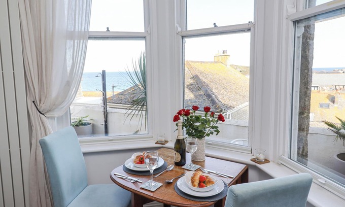 St Ives Cottage | Heron