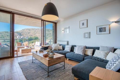 Kfardebian Villa | Hert 3Bedroom Villa In Faraya