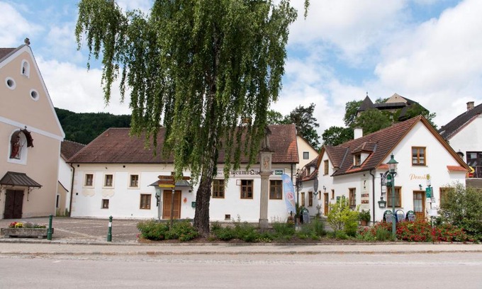 Krumau am Kamp House | heurigengasthof prinz