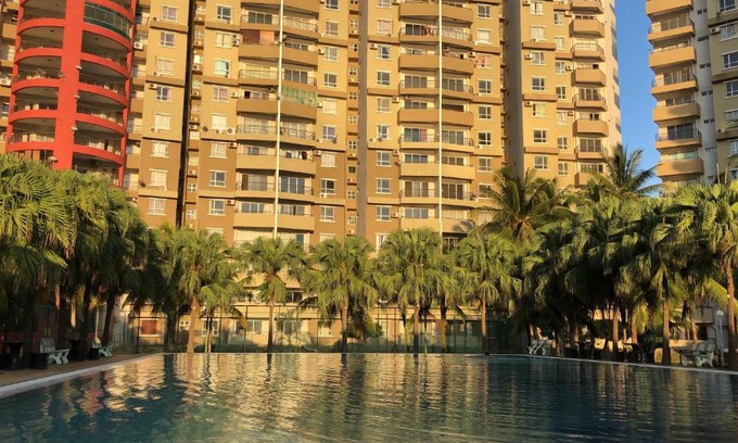 Baharu Apartment | Heza Straits Villa - 6 beds Premium Condo