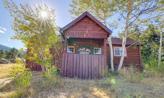 Allenspark Apartment | 'Hiawatha' Peaceful Living in Rocky Mtn Nat'l Park