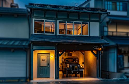 Hida Takayama Onsen House | HIDA TAKAYAMA BASE - Traditional Japanese Garage House with Private Sauna
