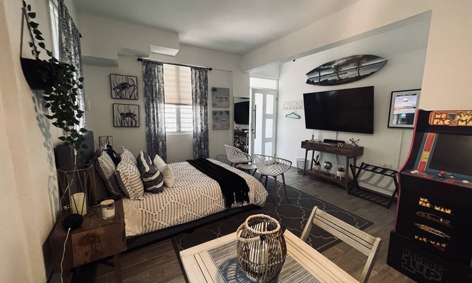 Rincon House | Hidden gem, 4 min drive to Corcega Beach, private house