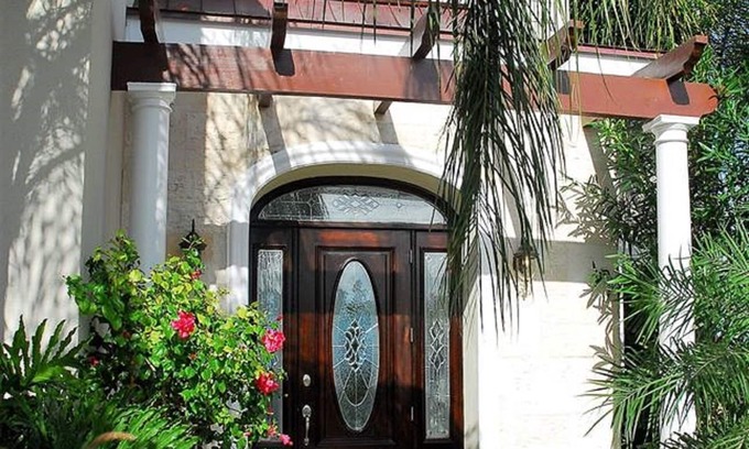 Nassau House | Hidden Hills. A exclusive community with panaramic views