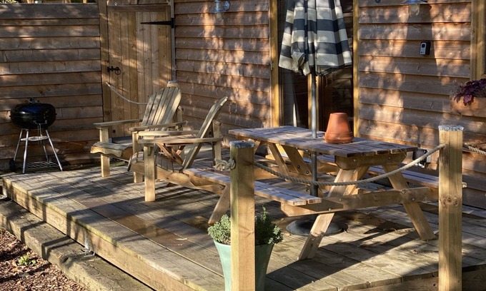 Woodham Ferrers Cabin | Hideaway 2 - Rural cabin with Hot tub