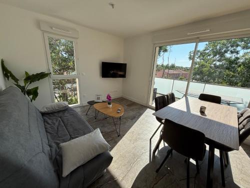 Vias Apartment | High-end, direct access to beach,Terrasse,Parking free