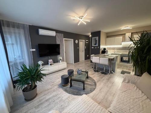 Gyor Apartment | HIGHWAY Apartman