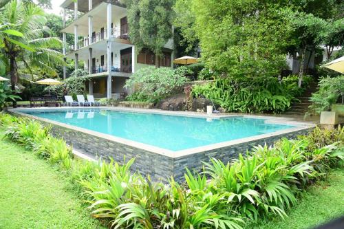 Hikkaduwa Hotel | Hikka Secret Lake Resort