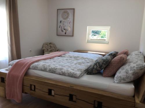 Hrastnik Apartment | Hillside Bio Resort Apartment with Mountain View