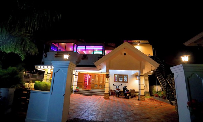 Devikolam Hotel | Hillsidecreek Homestay
