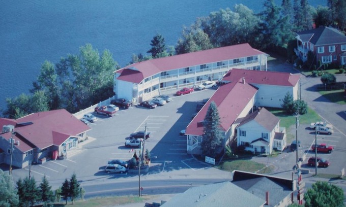 Grand Falls Hotel | Hilltop Motel & Restaurant