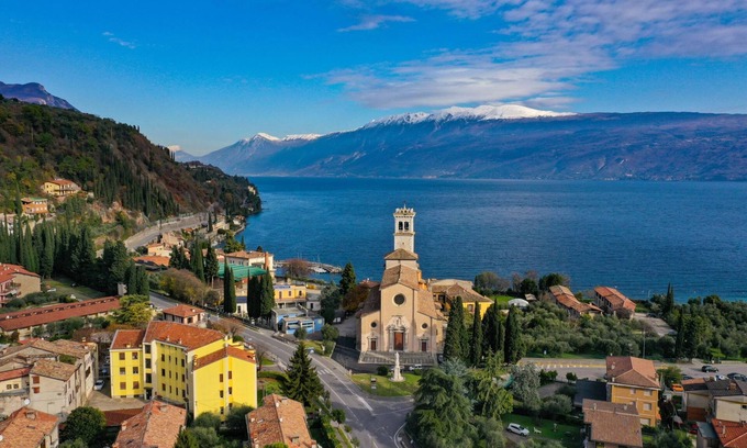 Toscolano Maderno Apartment | hilly area and view