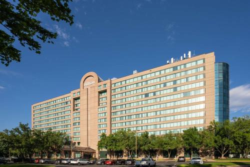 Fairfax Hotel | Hilton Fairfax, Va