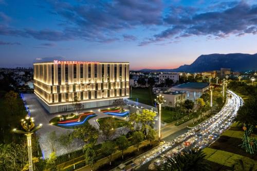 Xishan Hotel | Hilton Garden Inn Kunming Dianchi