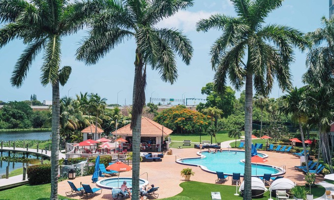 West Palm Beach Hotel | Hilton Palm Beach PBI