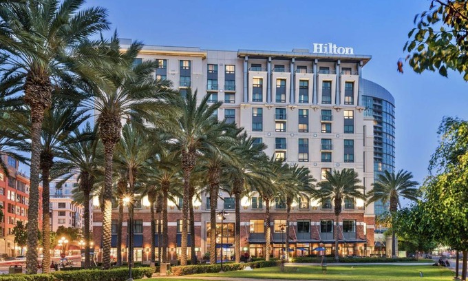 Marina District Hotel | Hilton San Diego Gaslamp Quarter