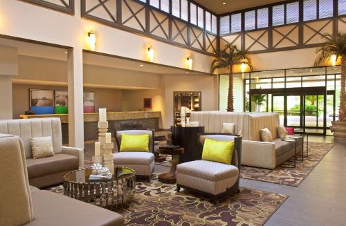 Carver City - Lincoln Gardens Hotel | Hilton Tampa Airport Westshore