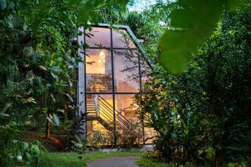 Tangalle Cabin | Hiriketiya Tropical Hideaway - Hazeloft Tangalle