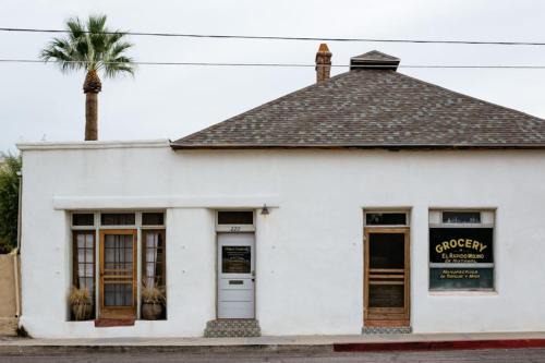 El Presidio Historic District House | Historic Adobe 3br Home in Downtown El Presidio