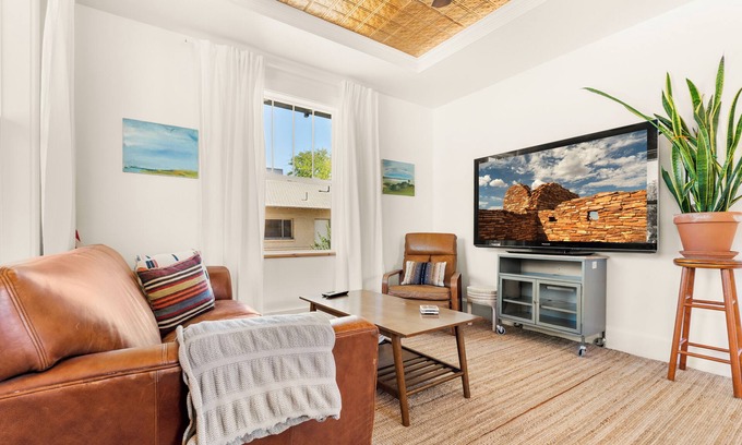 Clarkdale House | Historic Clarkdale House with Mountain Views