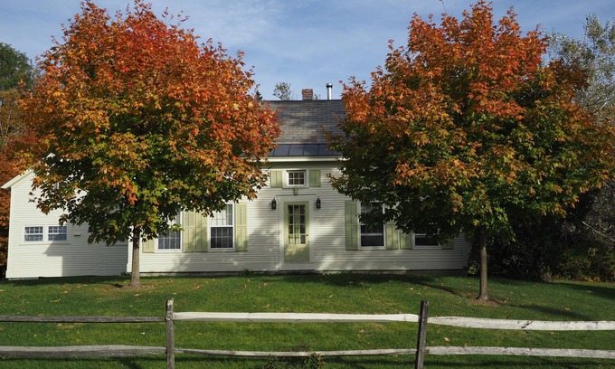 Clarendon House | Historic Home w/glass house, mtn views, swim pond, near skiing, weekly discounts