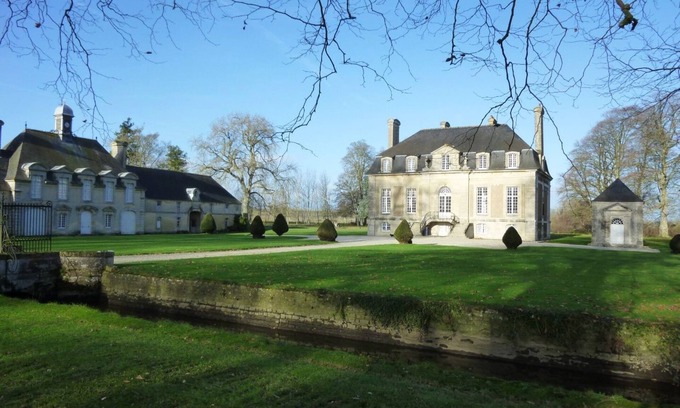 Tour-en-Bessin Other | Historic monument between Bayeux and the D-Day beaches