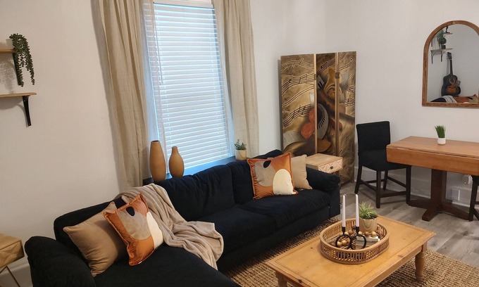 Macon House | Historic Tootie Frootie House - Within 1 mile of Downtown Macon