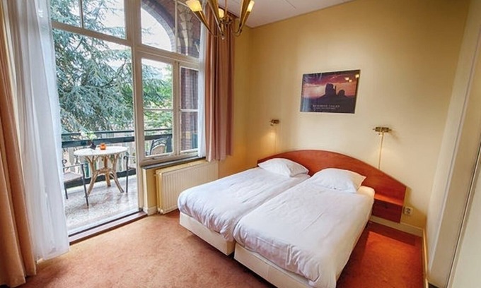 Deventer Hotel | Historic Vibes with Modern Comforts Close to Deventer Toy Museum