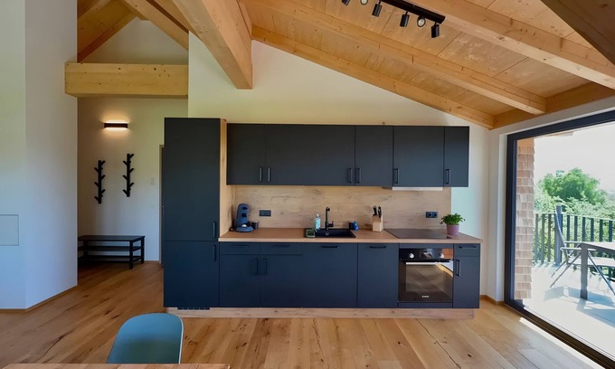 Wolpadingen Apartment | Holiday Apartment 'Schwalbennest' with Mountain View, Balcony and Wi-Fi