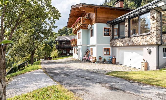 Goldegg Apartment | Holiday Apartment 'Biobergbauernhof Bergzeit' with Mountain View, Private Terrace and Wi-Fi