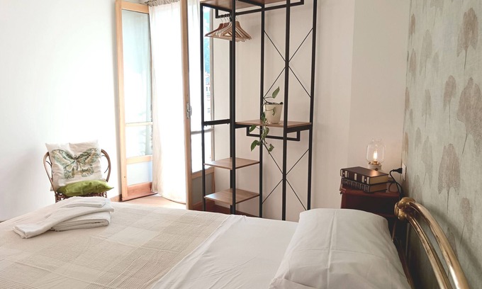 Lecco Apartment | Holiday Apartment "Cà Mà Holiday Lecco - Lake Como" with Wi-Fi