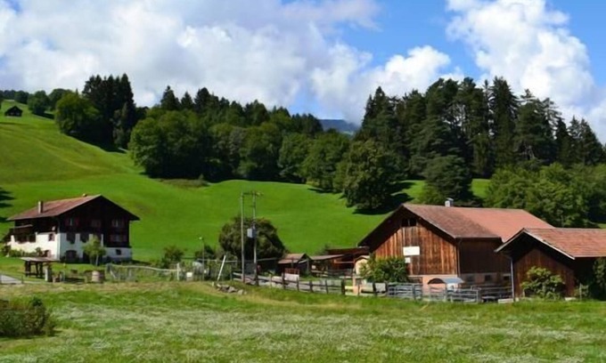 Masein Apartment | Holiday apartment Masein for 2 - 7 persons with 3 bedrooms - Holiday house