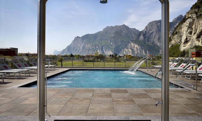 Bolognano-Vignole Apartment | Holiday apartment Near the lake, with balcony and parking space