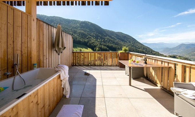 Collepietra Apartment | Holiday Apartment "Sonnleiten Sonnenparadies" with Wi-Fi