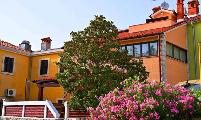Plomin Apartment | Holiday apartment with harbour view