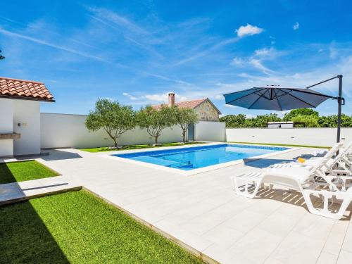 Smilcic House | Holiday Home Anić by Interhome